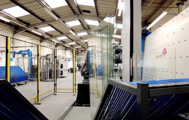 IMAGE 10 - PG PONTYCLUN GRIPPER UNLOADING