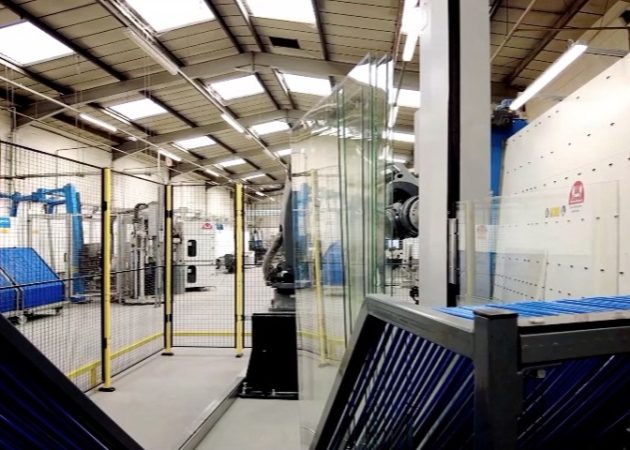 IMAGE 10 - PG PONTYCLUN GRIPPER UNLOADING